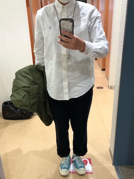 「チャックテイラー」｜「アイテム（スラックス）」を使った、歩夢さん（レディース・156cm）の冬コーディネート
