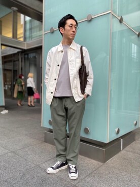 「Tシャツ/カットソー」｜「アイテム（その他アウター）」を使った、飯村淳さん（メンズ・173cm）の春コーディネート