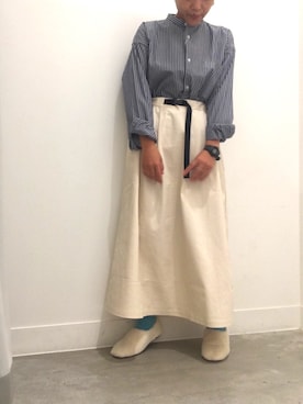 「ファーサンダル」｜「アイテム（パンプス）」を使った、kimさん（レディース・154cm）の秋コーディネート