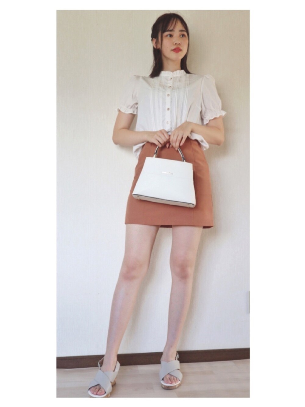 「秋のコーデ、おしゃれさんと繋がりたい、着回しコーデ、いいね、save、フォローお願いします🤑、高身長女子、秋服」｜「INGNIのいろいろボタン／ブラウス（シャツ/ブラウス、ホワイト系）」を使った、ぽんりぽさん（レディース・170cm）の秋コーディネートの1枚目の写真