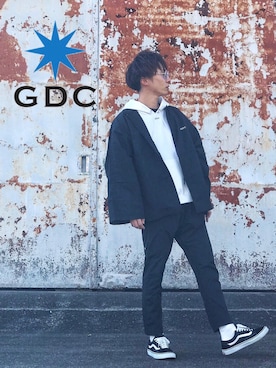 「GDC（ジーディーシー）のアイテム」を使った、GDC LOGISTICS－SHOHEIさん（メンズ・163cm）の秋コーディネート