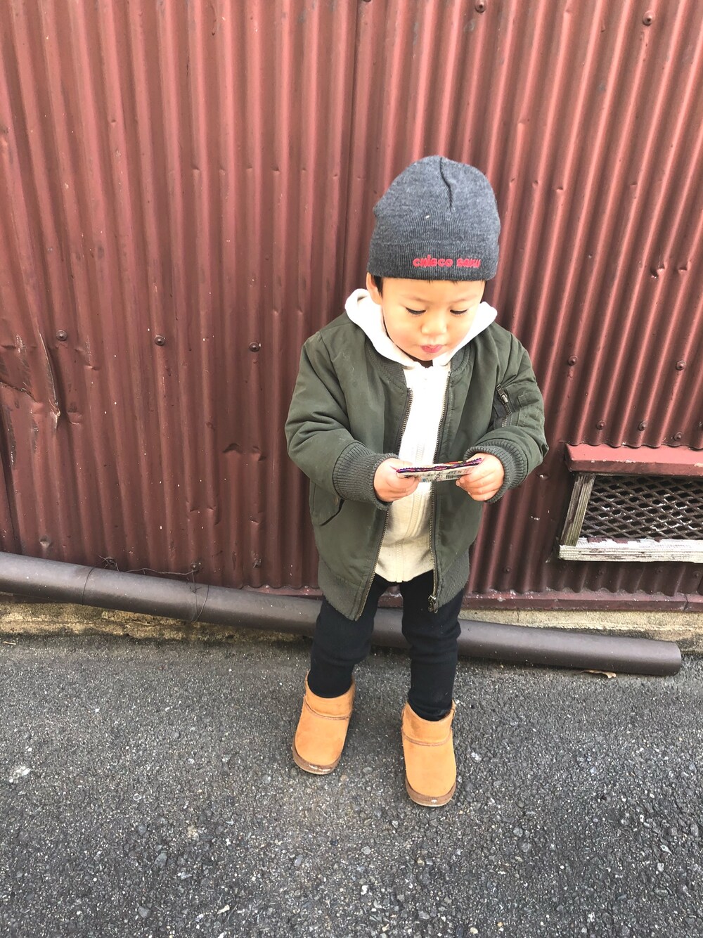 「kids、2018マイベストコーデ、シンプルコーデ、冬、プチプラ、キッズコーデ、おしゃれさんと繋がりたい、男の子、平成最後の冬」｜「GLOBAL WORKの【キッズ】ナカワタMA-1/7008992（MA-1、グリーン系）」を使った、uki&naruさん（キッズ・100cm）の冬コーディネートの1枚目の写真