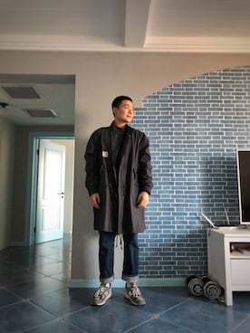 「通勤穿搭」｜「アイテム（トレンチコート）」を使った、Leo 是个大好人さん（メンズ・180cm）の冬コーディネート