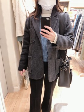 「miu miu（ミュウミュウ）のアイテム（スマホケース/カバー）」を使った、kikoさん（レディース・157cm）の冬コーディネート