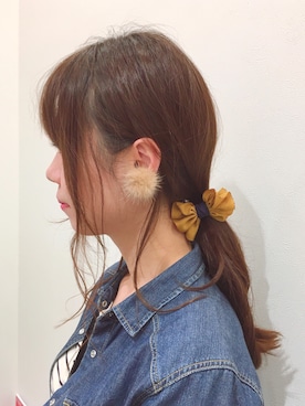 「アイテム（ヘアゴム）」を使った、14+ 阪急三番街店 スタッフさん（レディース・160cm）の秋コーディネート