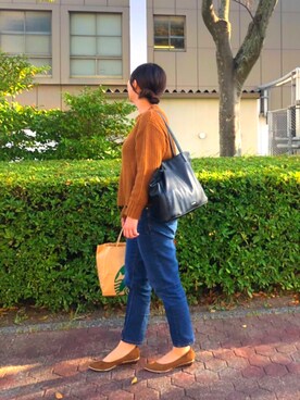 「EMODA（エモダ）のアイテム（トートバッグ）」を使った、Ayaneさん（レディース・159cm）の秋コーディネート