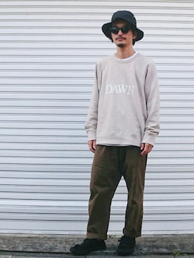 「DAWNのアイテム」を使った、AKIRAKUBOTAさん（メンズ・171cm）の秋コーディネート