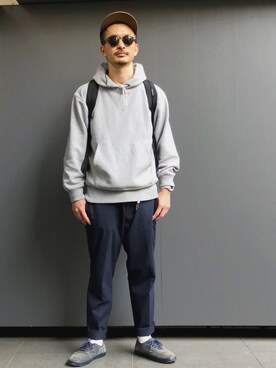 「※ALPHA（アルファ）のアイテム（キャップ）」を使った、AKIRAKUBOTAさん（メンズ・171cm）の春コーディネート