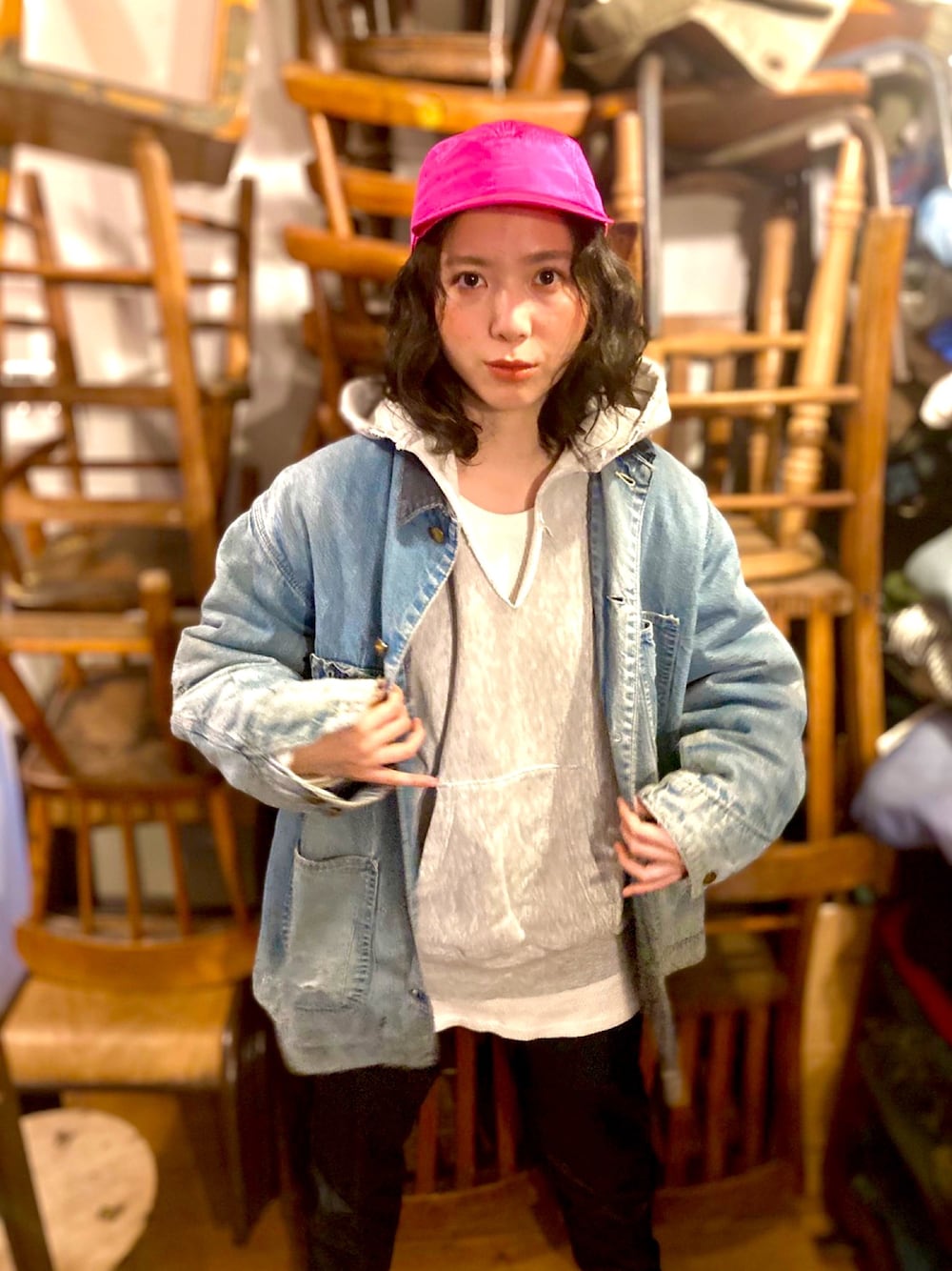 「ootd、シンプル、レイヤードスタイル、ビンテージ」｜「ChampionのChampion / REVERSEWEAVE PULOVER HOODED SWEAT（パーカー、ブルー系）」を使った、空さん（レディース・157cm）の冬コーディネートの1枚目の写真