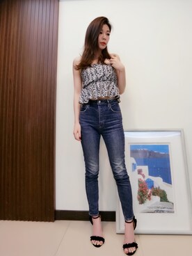 「SLY（スライ）のWOLT JW ANKLE SLIM-A（デニムパンツ）」を使った、Elsaさん（レディース・161cm）の夏コーディネート