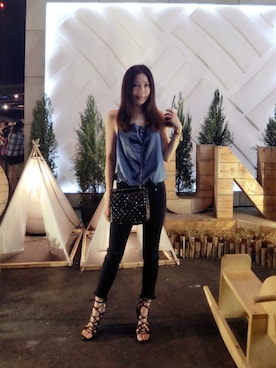 「Yves Saint Laurent（イヴサンローラン）のアイテム（パンプス）」を使った、Elsaさん（レディース・161cm）の夏コーディネート