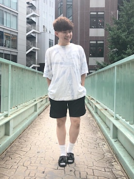 「JEANASIS（ジーナシス）のアイテム（Tシャツ/カットソー）」を使った、たけminiさん（メンズ・158cm）の夏コーディネート