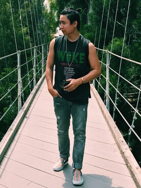 「WEAR昭和部」｜「アイテム（スリッポン）」を使った、Andrew Siaさん（メンズ・173cm）の夏コーディネート