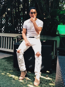 「Abercrombie&Fitch（アバークロンビーアンドフィッチ）のアイテム（スラックス）」を使った、Andrew Siaさん（メンズ・173cm）の夏コーディネート