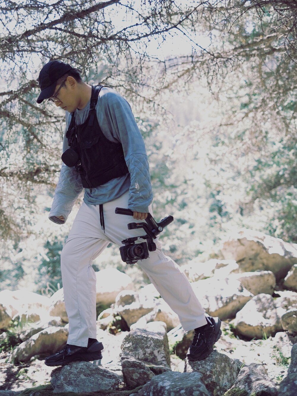 「acw」｜「NIKEのアイテム（ジャージ、グレー系）」を使った、Machete-movさん（メンズ・188cm）の秋コーディネートの1枚目の写真