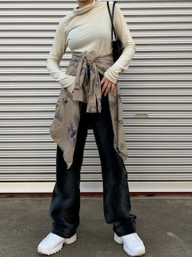 「STYLENANDA（スタイルナンダ）のアイテム（Tシャツ/カットソー）」を使った、YUKIさん（レディース・159cm）の冬コーディネート