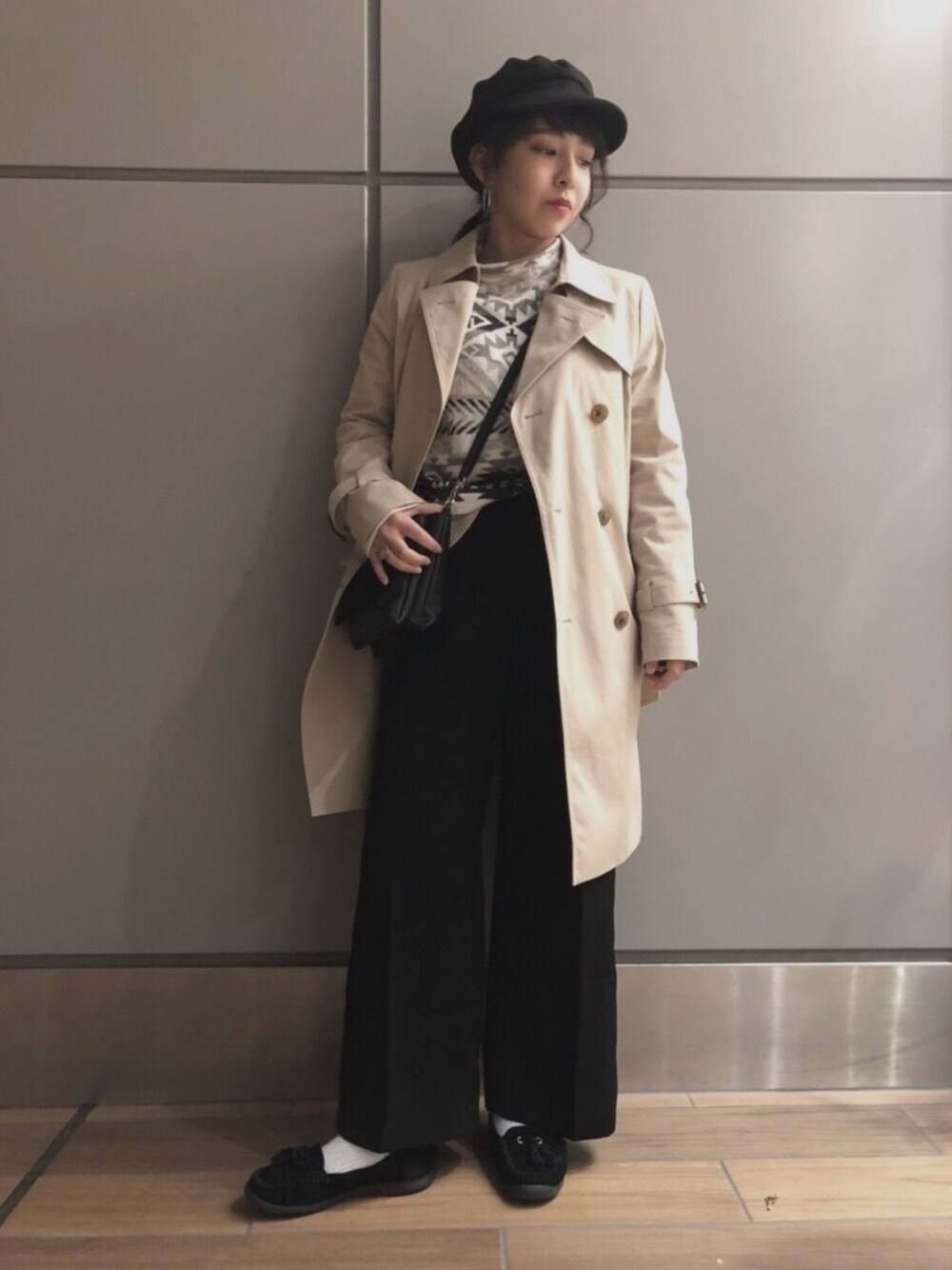 「低身長、冬服、フォロバ、いいね返し、フォローミー」｜「GUの（GU）ワイドアンクルパンツＡ（パンツ、ブラック系）」を使った、amiさん（レディース・153cm）の冬コーディネートの1枚目の写真