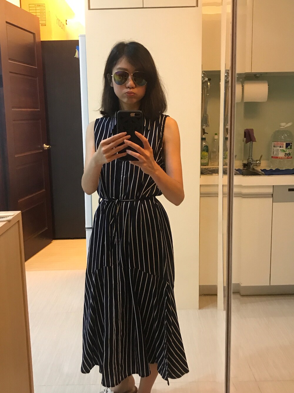 「Taichung」｜「no brandのアイテム（シャツワンピース、ブルー系）」を使った、Evelyn Hさん（レディース・159cm）の夏コーディネートの1枚目の写真