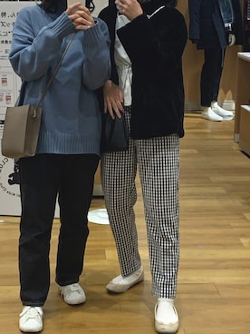 「B.L.U.E（ビーエルユーイー）のアイテム（シューズ）」を使った、𝙈𝙤𝙚    さん（レディース・158cm）の秋コーディネート