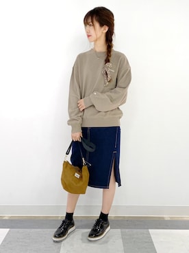 「Levi's（リーバイス）のアイテム（スカート）」を使った、nahoさん（レディース・166cm）の秋コーディネート