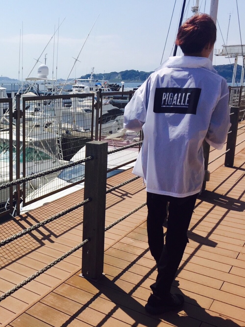 「JOYRICH、adidas tubular、Diesel」｜「JOYRICHのアイテム（その他アウター、ホワイト系）」を使った、ひろさん（メンズ・180cm）の秋コーディネートの1枚目の写真