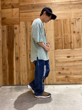 「ADER error（アーダーエラー）のアイテム（パンツ）」を使った、SUNAさん（メンズ・165cm）の春コーディネート
