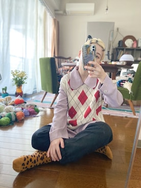 「ニットベスト」｜「アイテム（PC・スマホグッズ/家電）」を使った、千紘さん（レディース・154cm）の冬コーディネート