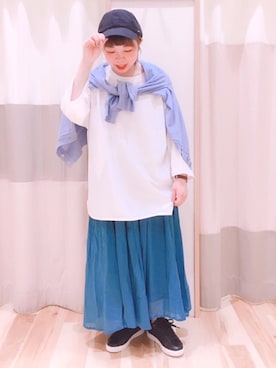 「Samansa Mos2 blue（サマンサモスモスブルー）のアイテム（スニーカー）」を使った、みなも (･×･)さん（レディース・152cm）の春コーディネート