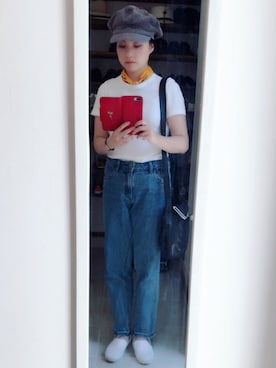 「VERSACE（ヴェルサーチ）のアイテム（財布/小物）」を使った、楽さん（レディース・156cm）の秋コーディネート