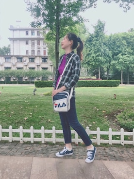 「GU（ジーユー）のアイテム（Tシャツ/カットソー、パープル系）」を使った、SummerShiekiさん（レディース・168cm）の春コーディネート