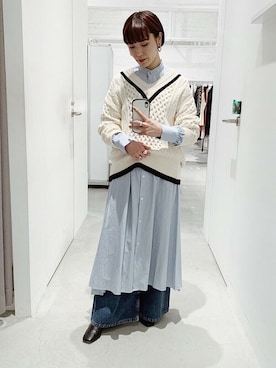 「STUDIOUS（ステュディオス）のアイテム（シャツワンピース）」を使った、Hitaka  Mahoさん（レディース・163cm）の冬コーディネート