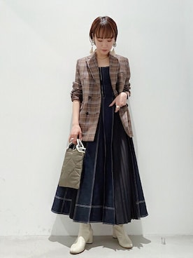 「アイテム（ワンピース、ブルー系）」を使った、Hitaka  Mahoさん（レディース・163cm）の冬コーディネート