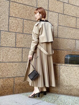 「部屋撮り」｜「アイテム（アクセサリー）」を使った、Hitaka  Mahoさん（レディース・163cm）の春コーディネート