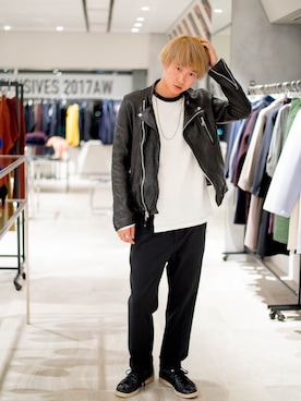 「STUDIOUS SELECT(STUDIOUS SELECT)」｜「アイテム（スラックス）」を使った、糸魚川 領太さん（メンズ・178cm）の夏コーディネート