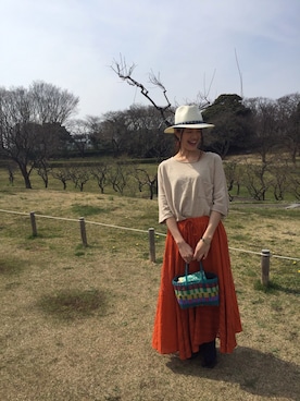 「チャイハネ（チャイハネ）のアイテム（スカート）」を使った、柴田麻佑美さん（レディース・166cm）の春コーディネート
