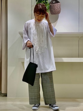 「collex（コレックス）のアイテム（パンツ）」を使った、OOTSUKA YUKIKOさん（レディース・157cm）の夏コーディネート