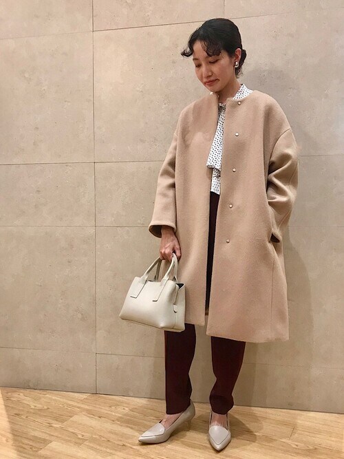 SHIPS 渋谷店本橋さんのノーカラーコートを使ったコーディネート 