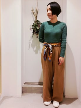 「Dot＆Stripes CHILD WOMAN（ドットアンドストライプス　チャイルドウーマン）のラメプレーティング14ＧＧ　クルーネック プルオーバー（ニット/セーター、グリーン系）」を使った、chiiiさん（レディース・152cm）の冬コーディネート