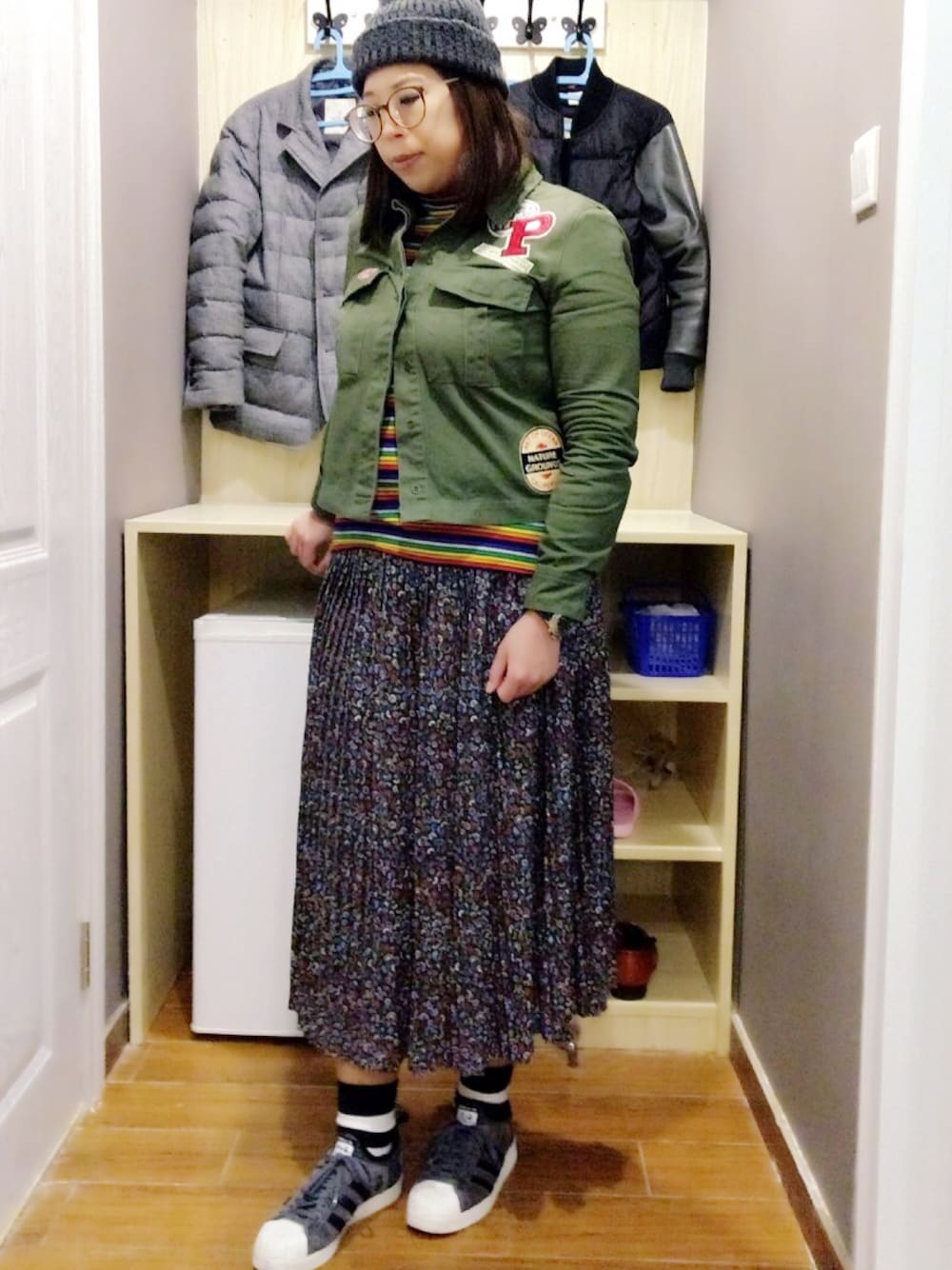 「FOREVER 21のアイテム（シャツ/ブラウス、グリーン系）」を使った、groon🌱さん（レディース・162cm）の冬コーディネートの1枚目の写真