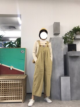 「TYAKASHAのアイテム（オールインワン・サロペット）」を使った、一拳一个酒窝さん（レディース・160cm）の秋コーディネート