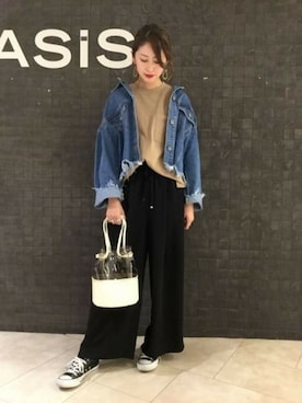 「JEANASIS（ジーナシス）のアイテム（デニムジャケット）」を使った、JEANASIS エスパル仙台店STAFFさん（レディース・165cm）の春コーディネート