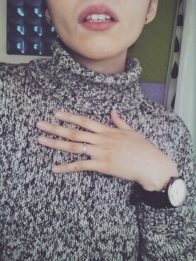 「FOSSIL（フォッシル）のアイテム（アナログ腕時計、ブラウン系）」を使った、Paulina Sjöbergさん（レディース・175cm）の夏コーディネート