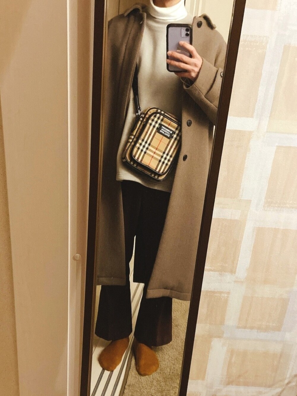 「冬コーデ、ビックシルエット、大人コーデ、スラックス、コート、フレアパンツ、スウェット、同色コーデ、今日のコーデ、いいね、save、フォローお願いします🤑」｜「MONKEY TIMEの＜monkey time＞ DRAW STRINGS LAYARD LSL/スウェット（スウェット、グレー系）」を使った、せうたさん（メンズ・170cm）の冬コーディネートの1枚目の写真