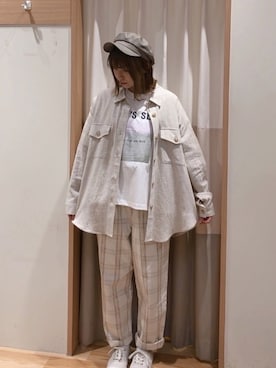 「消えそうな色コーデ」｜「アイテム（帽子）」を使った、あらたきゆりなさん（レディース・156cm）の春コーディネート