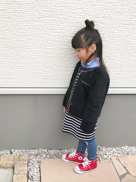 「赤コンバース」｜「アイテム（ノーカラージャケット）」を使った、kaoooyunaさん（キッズ・100cm）の冬コーディネート
