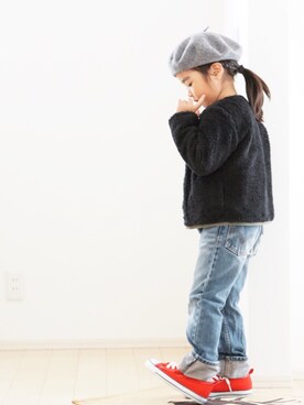 「赤コンバース」｜「アイテム（ノーカラージャケット）」を使った、kaoooyunaさん（キッズ・110cm）の冬コーディネート