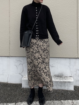 「agnes b.（アニエスベー）のM001 CARDIGAN カーディガンプレッション（カーディガン/ボレロ）」を使った、hazukiさん（レディース・167cm）の冬コーディネート