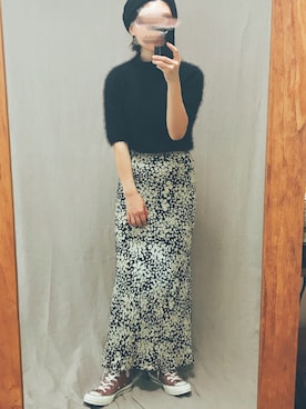 「チャックテイラー」｜「アイテム（ハンチング/ベレー帽）」を使った、虚構さんさん（レディース・154cm）の秋コーディネート