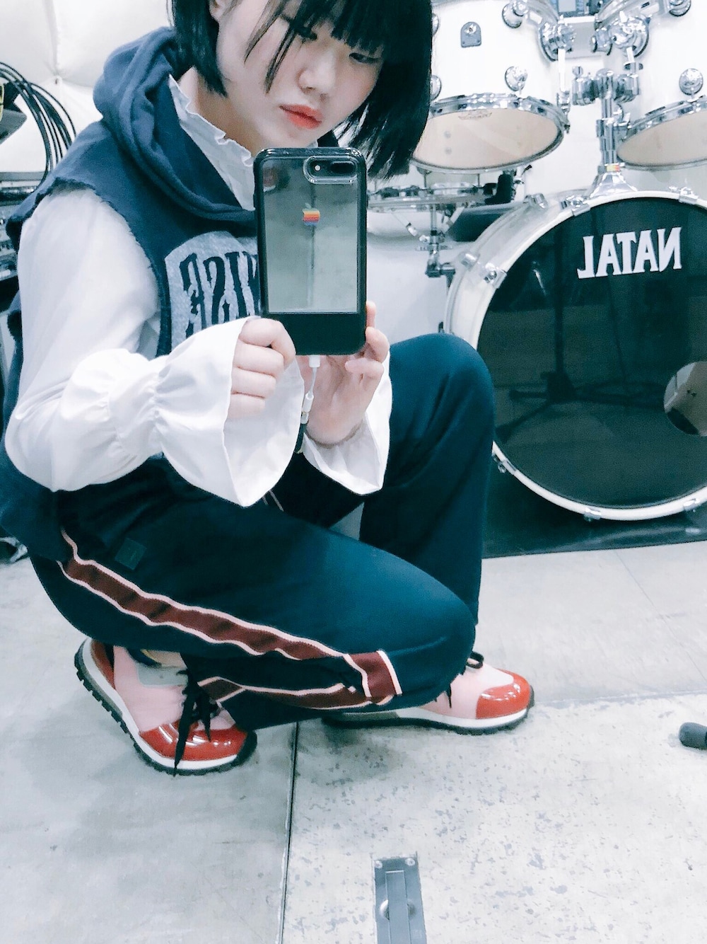 「AcneStudios、ACNE」｜「Acne Studiosのアイテム（パンツ、グリーン系）」を使った、Rさん（レディース・157cm）の春コーディネートの1枚目の写真
