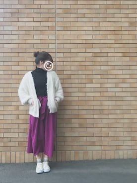 「パープル×黒」｜「アイテム（レッグウェア）」を使った、ななさん（レディース・163cm）の冬コーディネート